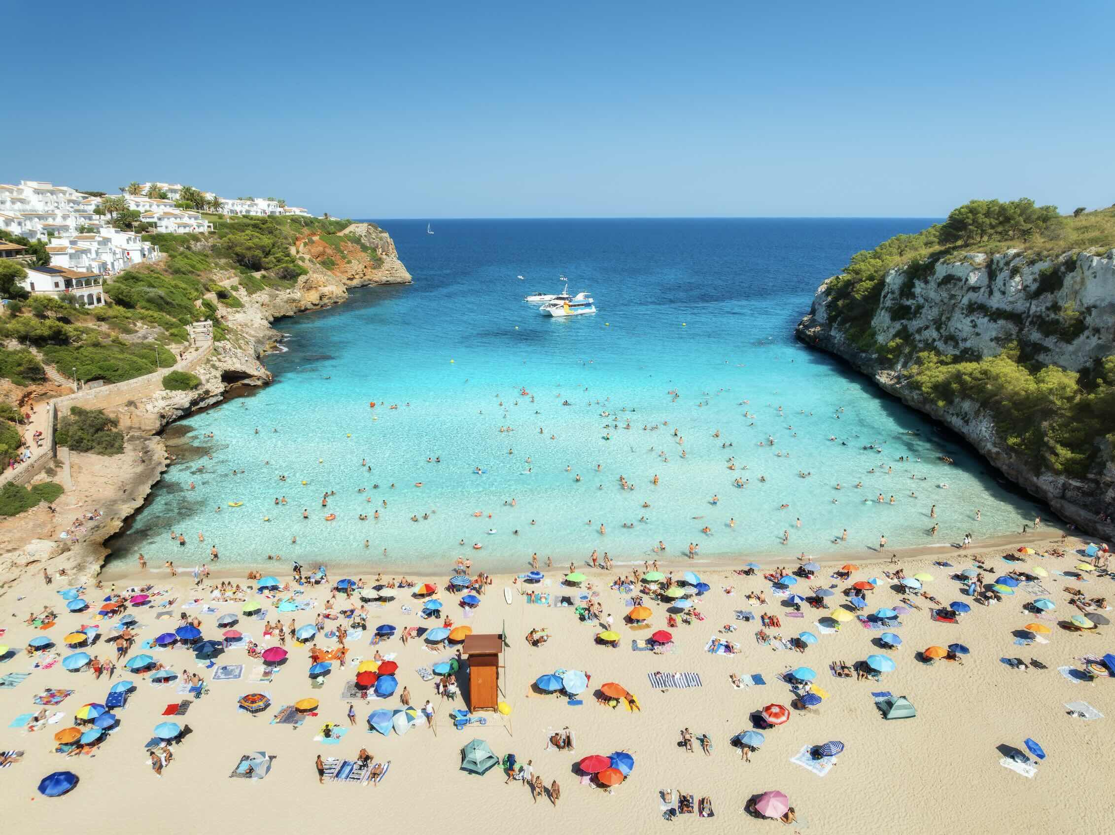 High-Converting Campaigns For The Travel Industry